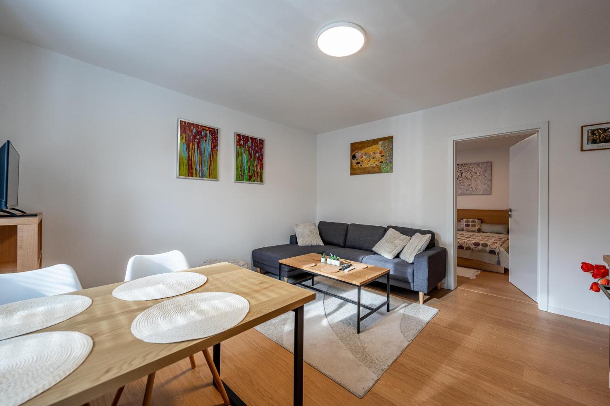 3 Room Private Flat Kosice City Center Fresh And New! Luaran gambar